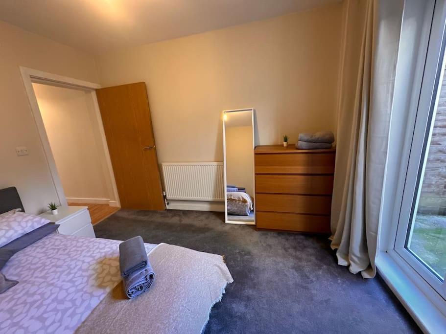 2 Bedroom Apartment In Se13 London Exteriör bild